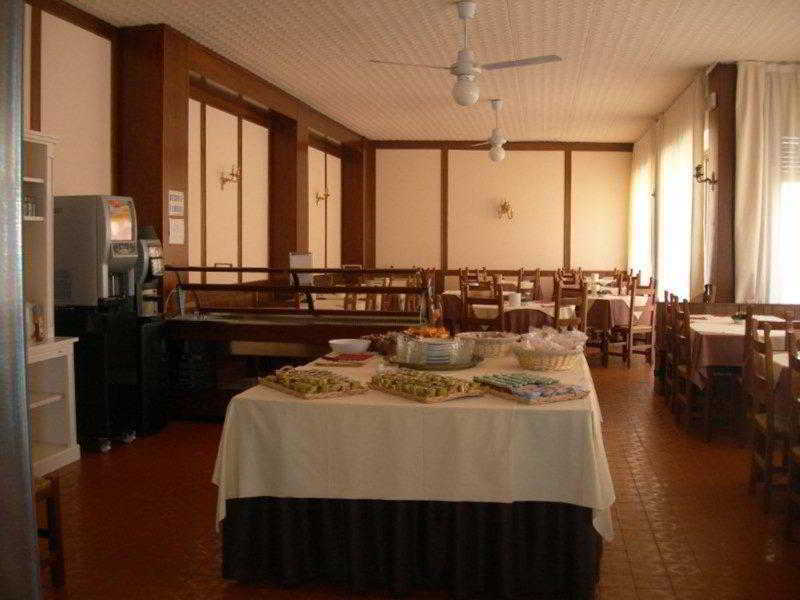 Hotel Sorriso Бренцоне-суль-Гарда Экстерьер фото